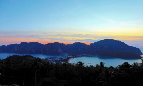 Zdjęcie TAJLANDIA / Krabi / Ko Phi Phi / Po tsunami już ani śladu