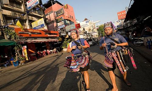 Zdjęcie TAJLANDIA / brak / Bangkok KHAO SAN ROAD kobiety z pl.AKHA / Fotka 8