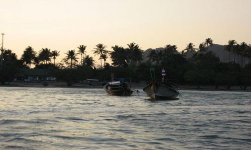 Zdjęcie TAJLANDIA / Krabi / Railay Bay East / Dobijamy do celu