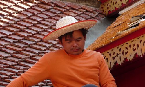 Zdjęcie TAJLANDIA / CHIANMAI / CHIANMAI / na dachu