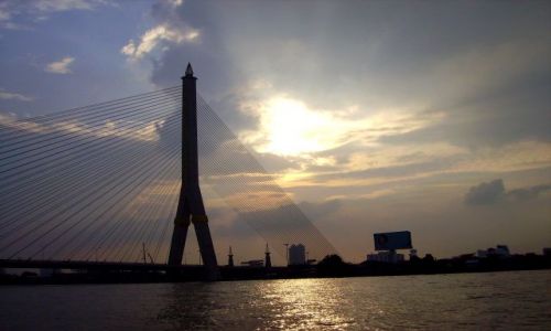 Zdjęcie TAJLANDIA / Bangkok / na rzece Chao Praya / most w Bangkoku