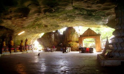 Zdjecie TAJLANDIA / poudniowa Tajlandia / jaskinia Monkey Cave Temple / Monkey Cave Temple
