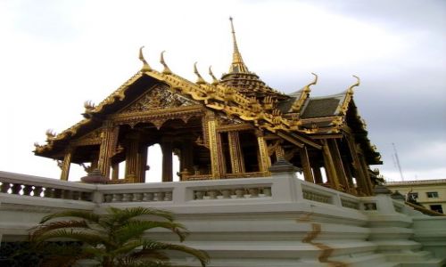 Zdjecie TAJLANDIA / Bangkok / witynia przy paacu krlewskim / mae jest pikne