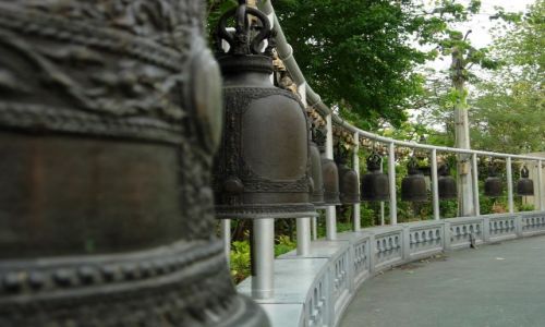 Zdjecie TAJLANDIA / brak / Bangkok, Zota Gra / Komu bije dzwon...