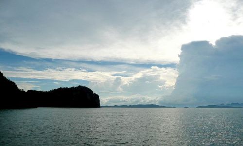 Zdjęcie TAJLANDIA / okolice Krabi / Morze Andamańskie / Chmury przed burzą