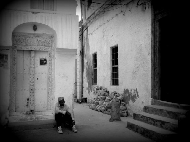Zdjęcia: ZANZIBAR, ULICZKA, TANZANIA Zdjęcia: ZANZIBAR, ULICZKA, TANZANIA