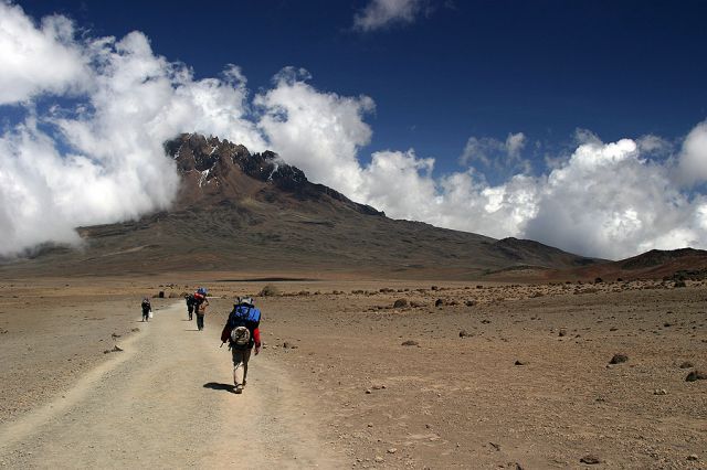 Zdjęcia: Droga Marango Road, Masyw Kilimandżaro, Droga w kierunku Mawenzi, TANZANIA Zdjęcia: Droga Marango Road, Masyw Kilimandżaro, Droga w kierunku Mawenzi, TANZANIA