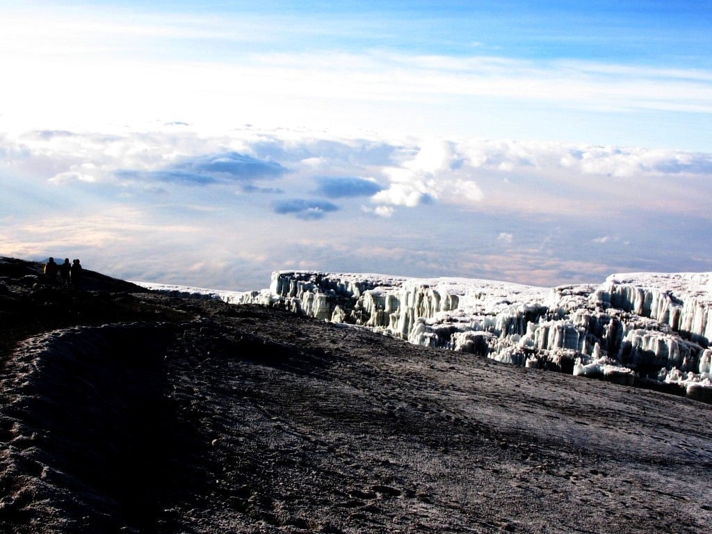Zdjęcia: wierzchołek Uhuru 5895 m., masyw Kilimandżaro, na szczycie, TANZANIA Zdjęcia: wierzchołek Uhuru 5895 m., masyw Kilimandżaro, na szczycie, TANZANIA