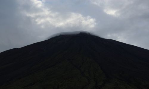 Zdjecie TANZANIA / Lake Natron / Lake Natron / konkurs - swieta gora Masajow: Ol Doinyo Lengai
