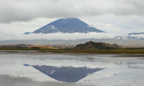 Zdjcie TANZANIA / Lake Natron / Lake Natron / Ol Doinyo Lengai - wity wulkan Masajw