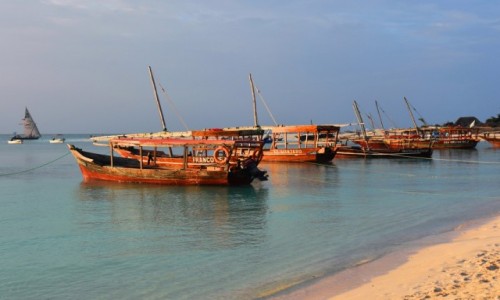 Zdjecie TANZANIA / Zanzibar / zatoka w Kendwa, zachodnie wybrzee / W promieniach zachodzcego soca