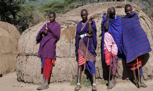 Zdjecie TANZANIA / w okolicy Ngorongoro / wioska masajska / Masajowie