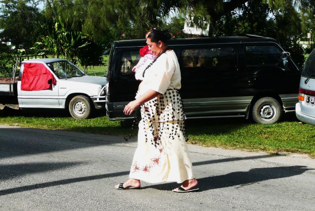 Zdjęcia: Tounga, Vava'u, W drodze do kościoła, TONGA Zdjęcia: Tounga, Vava'u, W drodze do kościoła, TONGA