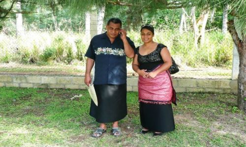 Zdjęcie TONGA / Haapanga / przed portem lotniczym / Ludzie z Hapa'i