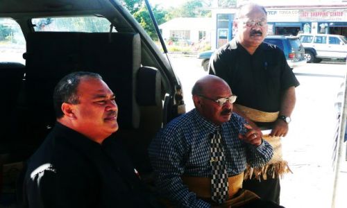 Zdjcie TONGA / Tongatapu / Nuku'alofa / Dostojnicy 2