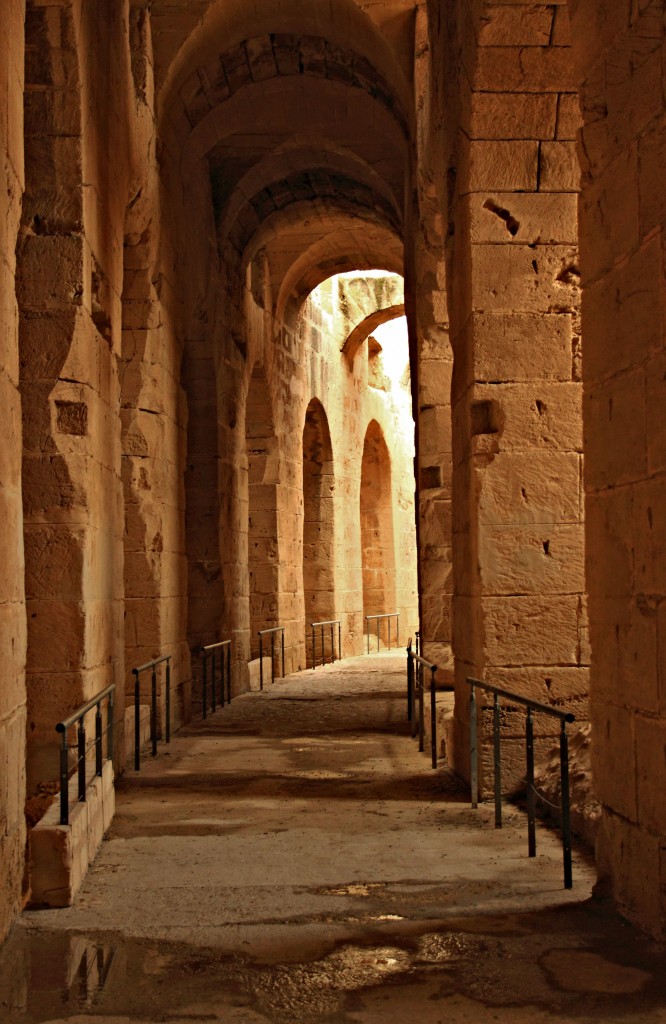 Zdjęcia: El Jem, wschodniej Tunezji,, Monumentalna budowla rzymska, TUNEZJA Zdjęcia: El Jem, wschodniej Tunezji,, Monumentalna budowla rzymska, TUNEZJA