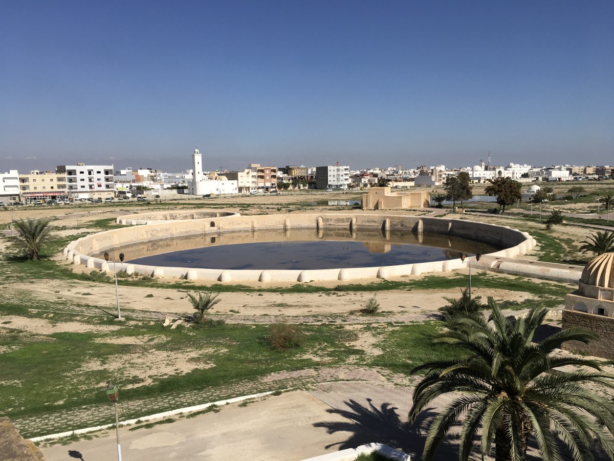 Zdjęcia: Kairouan, Jeden z basenów Aghlabidów, TUNEZJA Zdjęcia: Kairouan, Jeden z basenów Aghlabidów, TUNEZJA