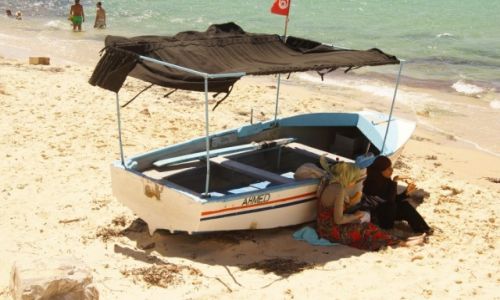 Zdjęcie TUNEZJA / Hammamet / Hammamet / Śniadanie na plaży
