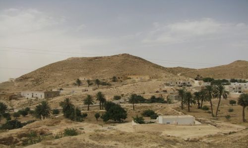 Zdjęcie TUNEZJA / góry Dżebel / okolice Matmaty / pustynia