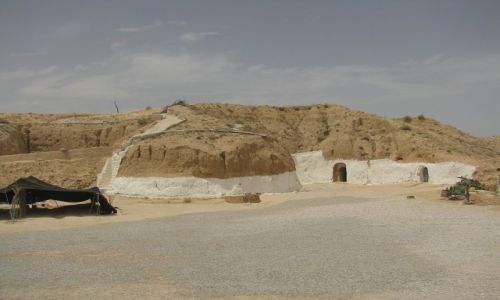Zdjęcie TUNEZJA / góry Dżebel / okolice Matmaty / dom troglodytów