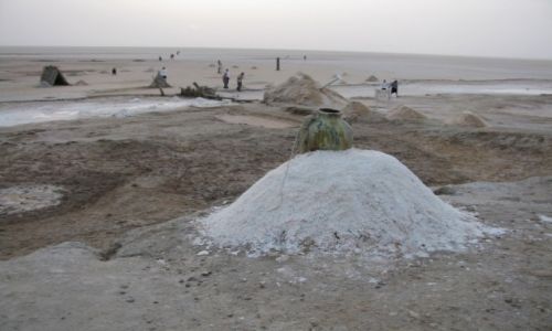 Zdjęcie TUNEZJA / . / pustynia tunezyjska / słone jezioro