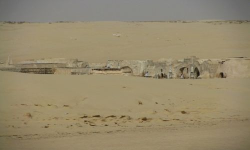 Zdjcie TUNEZJA / okolice Touzer / pustynia / scenografia do 