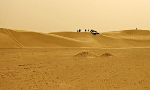 Zdjecie TUNEZJA / - / Sahara /  Przejazd jeepami po Saharze