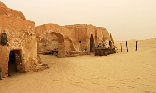Zdjecie TUNEZJA / Tatooine / Pustynia / miasteczko  z