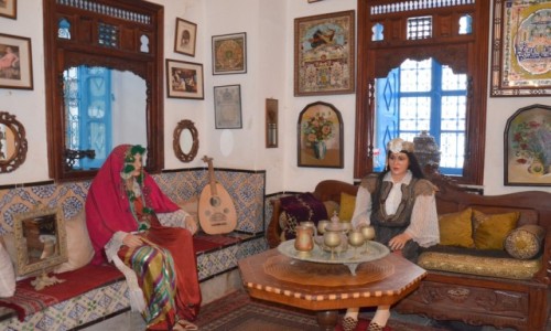 Zdjęcie TUNEZJA / Tunis / dzielnica Tunisu Sidi Bou Said / Domostwo w dzielnicy