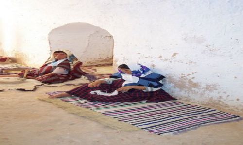 Zdjęcie TUNEZJA / w drodze na Saharę / w  berberyjskiej wiosce / u Berberów