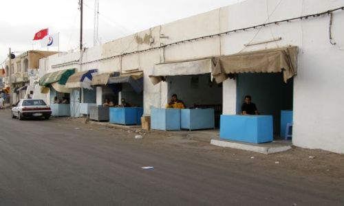 Zdjęcie TUNEZJA / południe Tunezji / granica Tunezja/Libia / granica Tunezja/Libia - kantory