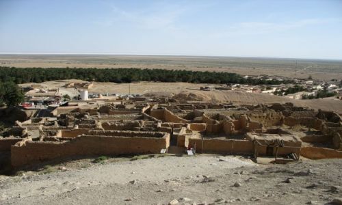 Zdjęcie TUNEZJA / południe Tunezji / Chebrika / wymarła osada