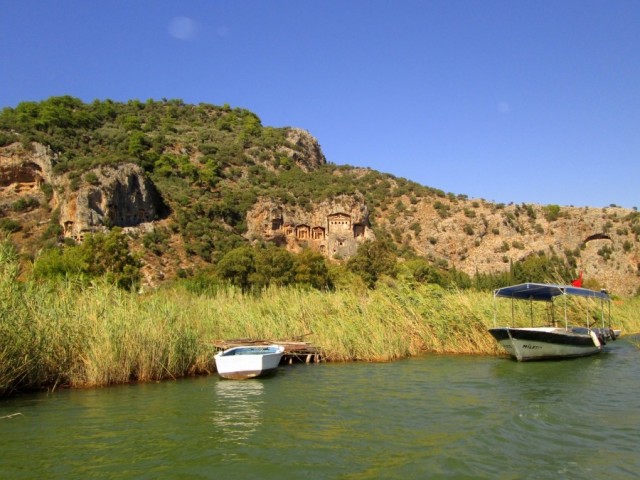 Zdj cia: Kaunos, Azja Mniejsza, Z widokiem na grobowce likijskie, TURCJA Zdj cia: Kaunos, Azja Mniejsza, Z widokiem na grobowce likijskie, TURCJA