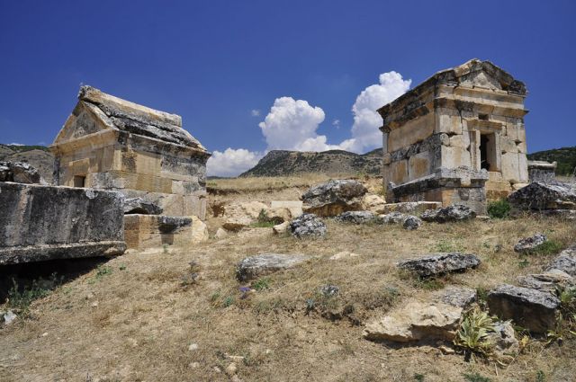 Zdjęcia: Turcja, Hierapolis, grobowce, TURCJA Zdjęcia: Turcja, Hierapolis, grobowce, TURCJA