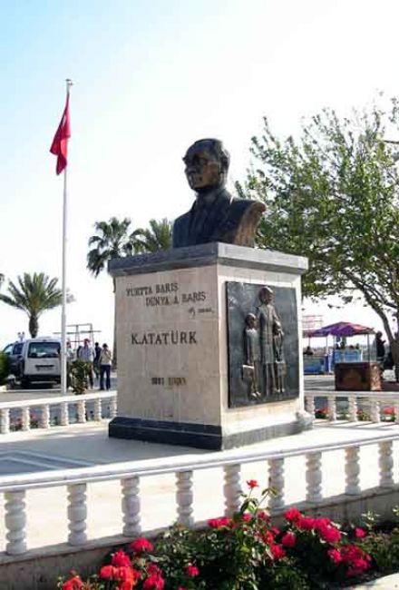 Zdjęcia: Side, Wszechobecny Ataturk, TURCJA Zdjęcia: Side, Wszechobecny Ataturk, TURCJA