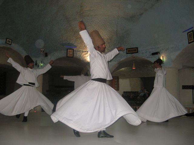 Zdjęcia: Konya, Kapadocja, Tanczacy derwisze, TURCJA Zdjęcia: Konya, Kapadocja, Tanczacy derwisze, TURCJA