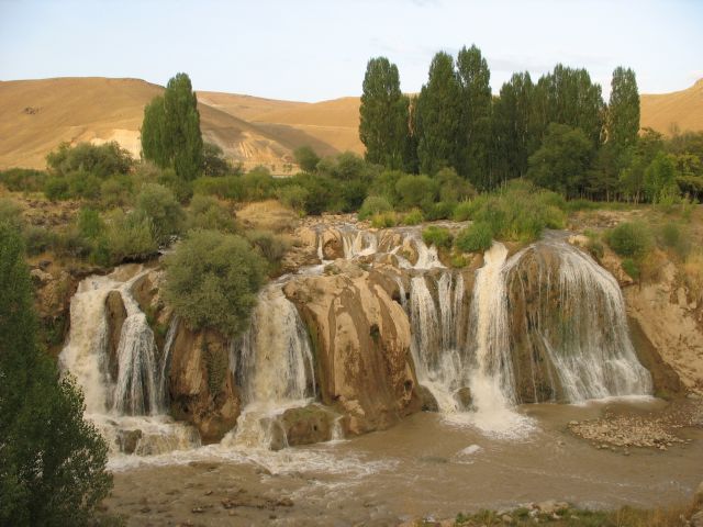 Zdjęcia: okolice Van, wschodnia Anatolia, wodospadziki, TURCJA Zdjęcia: okolice Van, wschodnia Anatolia, wodospadziki, TURCJA