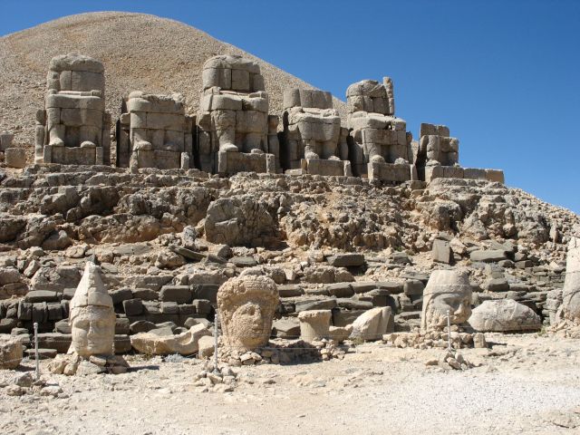 Zdjęcia: góra Nemrut, gora Nemrut, czuwaja ..., TURCJA Zdjęcia: góra Nemrut, gora Nemrut, czuwaja ..., TURCJA