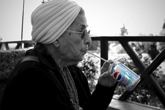 Zdjęcia: Istanbul,, Istanbul, Nowoczesna babcia, TURCJA Zdjęcia: Istanbul,, Istanbul, Nowoczesna babcia, TURCJA