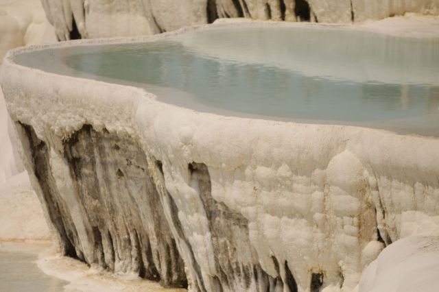 Zdjęcia: Pamukkale, płd-zach Turcja, jeden z naturalnych basenów, TURCJA Zdjęcia: Pamukkale, płd-zach Turcja, jeden z naturalnych basenów, TURCJA