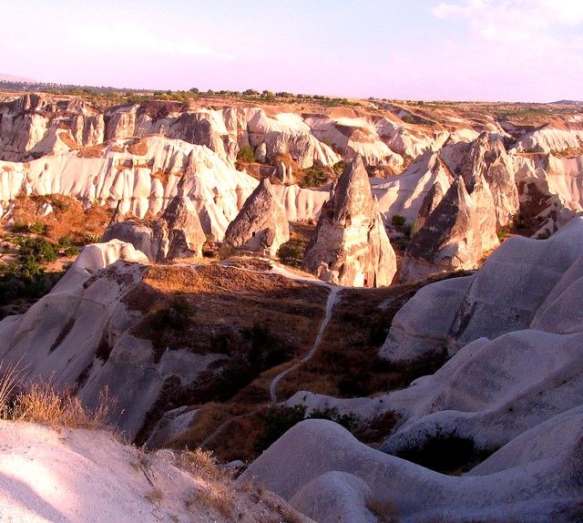 Zdjęcia: Kapadocja, Anatolia Turecka, Swiatło i cień, TURCJA Zdjęcia: Kapadocja, Anatolia Turecka, Swiatło i cień, TURCJA