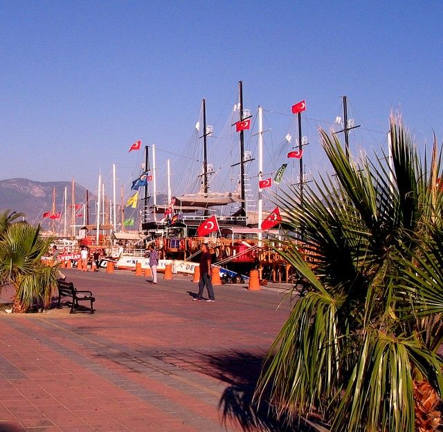 Zdjęcia: Alanya, Riwiera Turecka, przystań jachtowa, TURCJA Zdjęcia: Alanya, Riwiera Turecka, przystań jachtowa, TURCJA