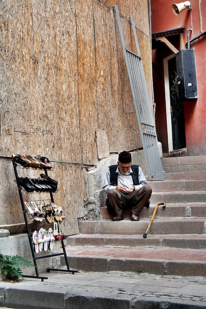 Zdjęcia: Istambuł, Istambuł, old man, TURCJA Zdjęcia: Istambuł, Istambuł, old man, TURCJA