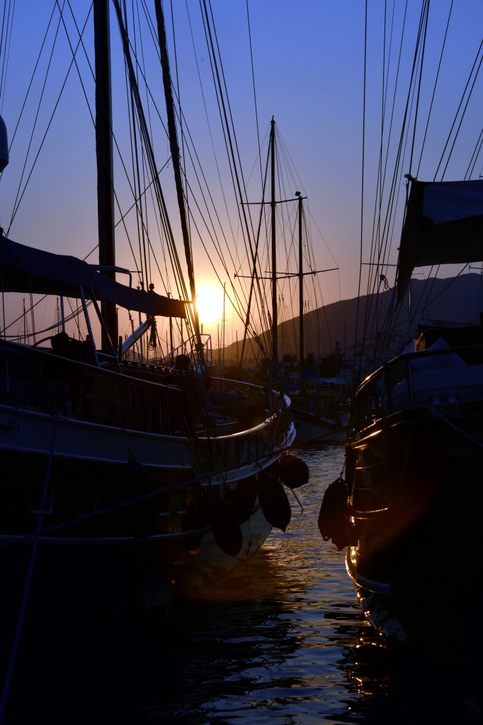 Zdjęcia: Bodrum, Miasto Bodrum, Chyląc się ku snu, TURCJA Zdjęcia: Bodrum, Miasto Bodrum, Chyląc się ku snu, TURCJA