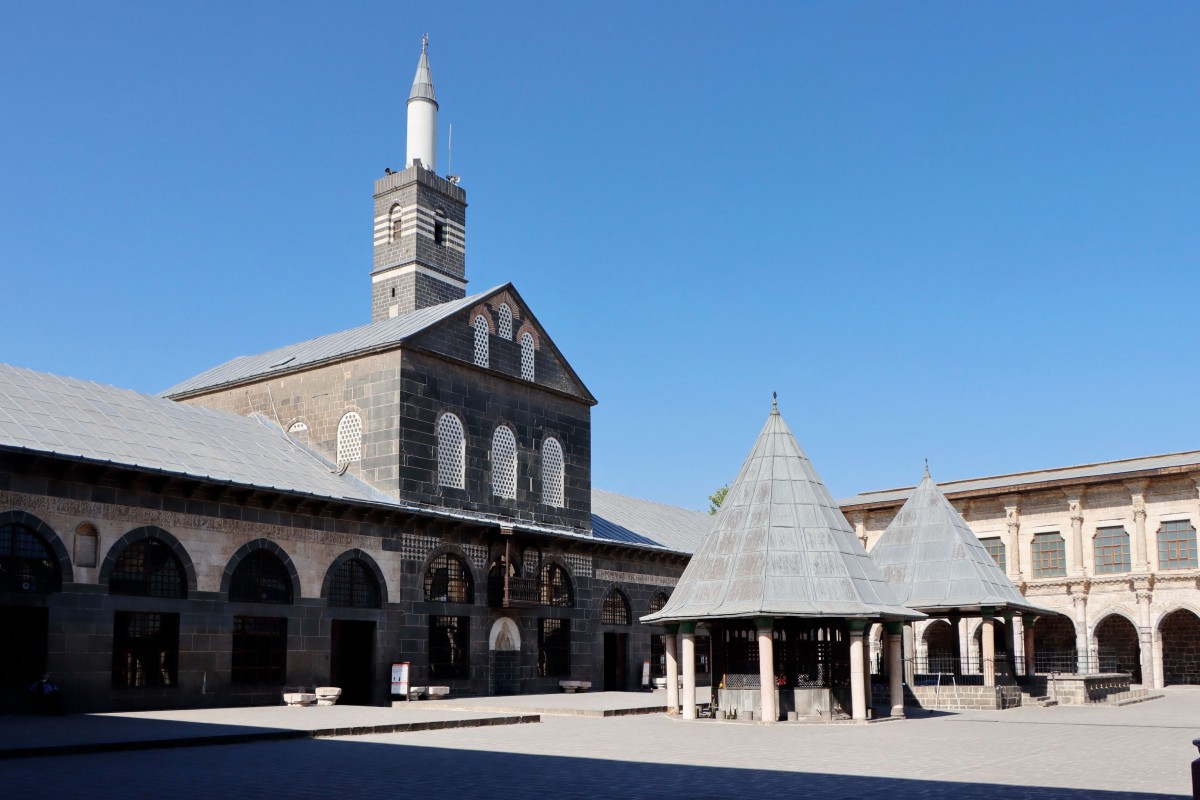 Zdjęcia: Diyarbakir, płd.-wsch. Anatolia, Wielki Meczet w Diyarbakir, TURCJA Zdjęcia: Diyarbakir, płd.-wsch. Anatolia, Wielki Meczet w Diyarbakir, TURCJA