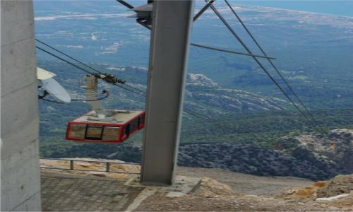 Zdjecie TURCJA / - / Gry Taurus, Tahtali / U podna Tahtali  temperatura +30 st.C, na szczycie -2