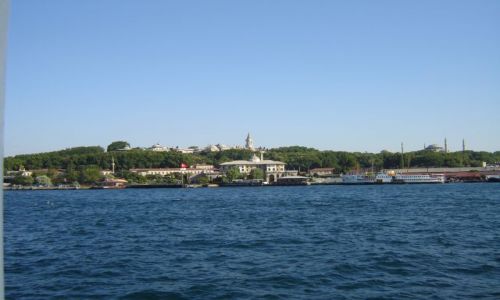 Zdjecie TURCJA / brak / Istambuł / Widok z Bosforu-pałac Topkapi