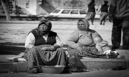 Zdjecie TURCJA / Kurdystan / _ / Macierzystwo.