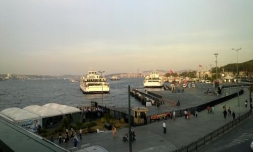 Zdjecie TURCJA / - / Sultanahmed istambul / widok na cienin Bosfor-Istambu