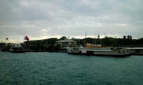 Zdjecie TURCJA / - / Sultanahmed istambul / widok na cienin Bosfor-Istambu